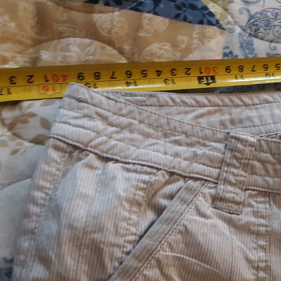 SALE EUC Aeropostale Grey Shorts/Skimmer 7/8 - Picture 3 of 12